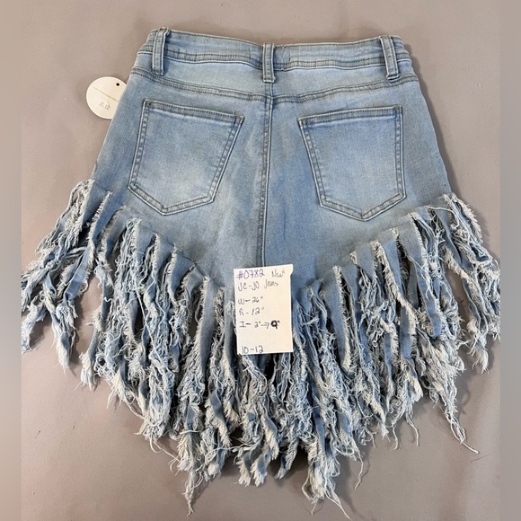 JC & JQ Shorts Womens Sz Medium Denim Frayed Fringed Hem Festival High Waist - Picture 10 of 10